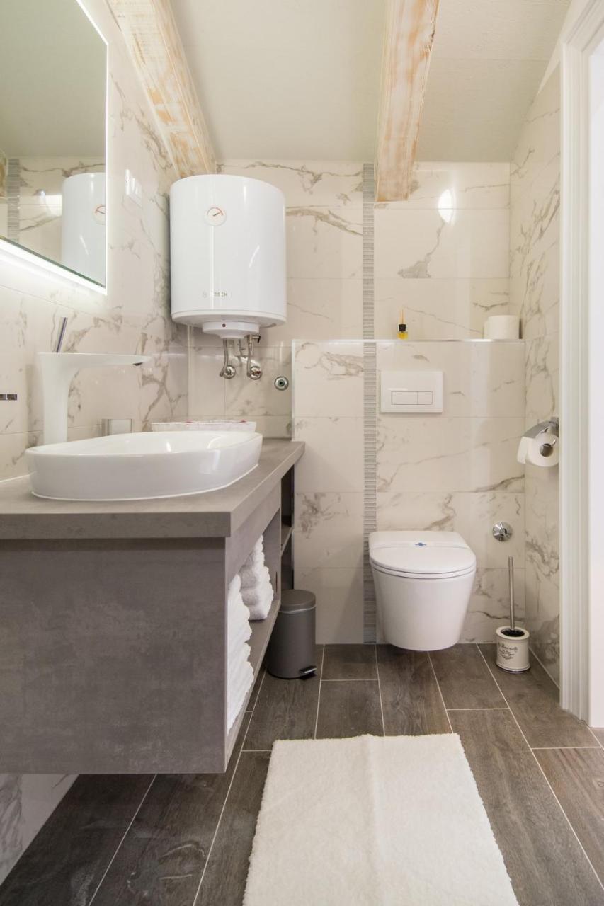 Apartments Borgo 8 Tar-Vabriga Eksteriør bilde